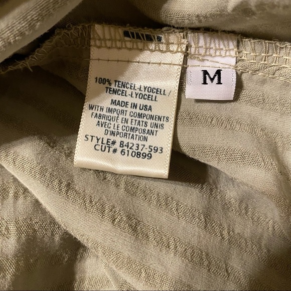 Anthropologie Cloth & Stone Button Down Short Sleeve Mossy Green Shirt NWT - Picture 7 of 8